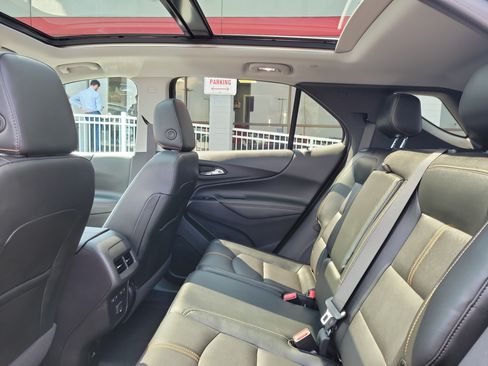 Used 2023 Chevrolet Equinox Premier AWD/4WD image 11