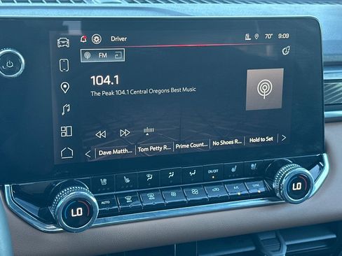 Used 2023 GMC Canyon AT4 w/ AT4 Premium Package image 24