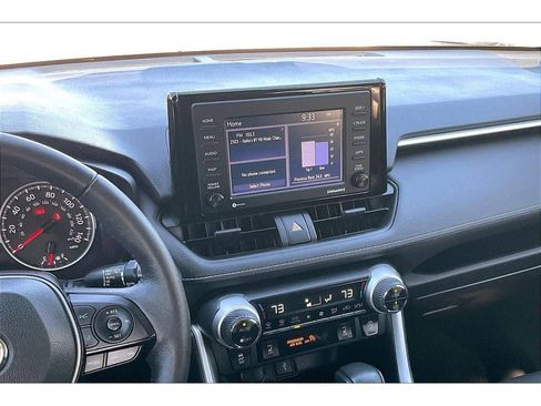 Used 2022 Toyota RAV4 XLE w/ XLE Grade Weather Package AWD/4WD image 7