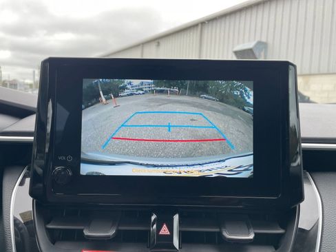 Used 2025 Toyota Corolla LE image 17