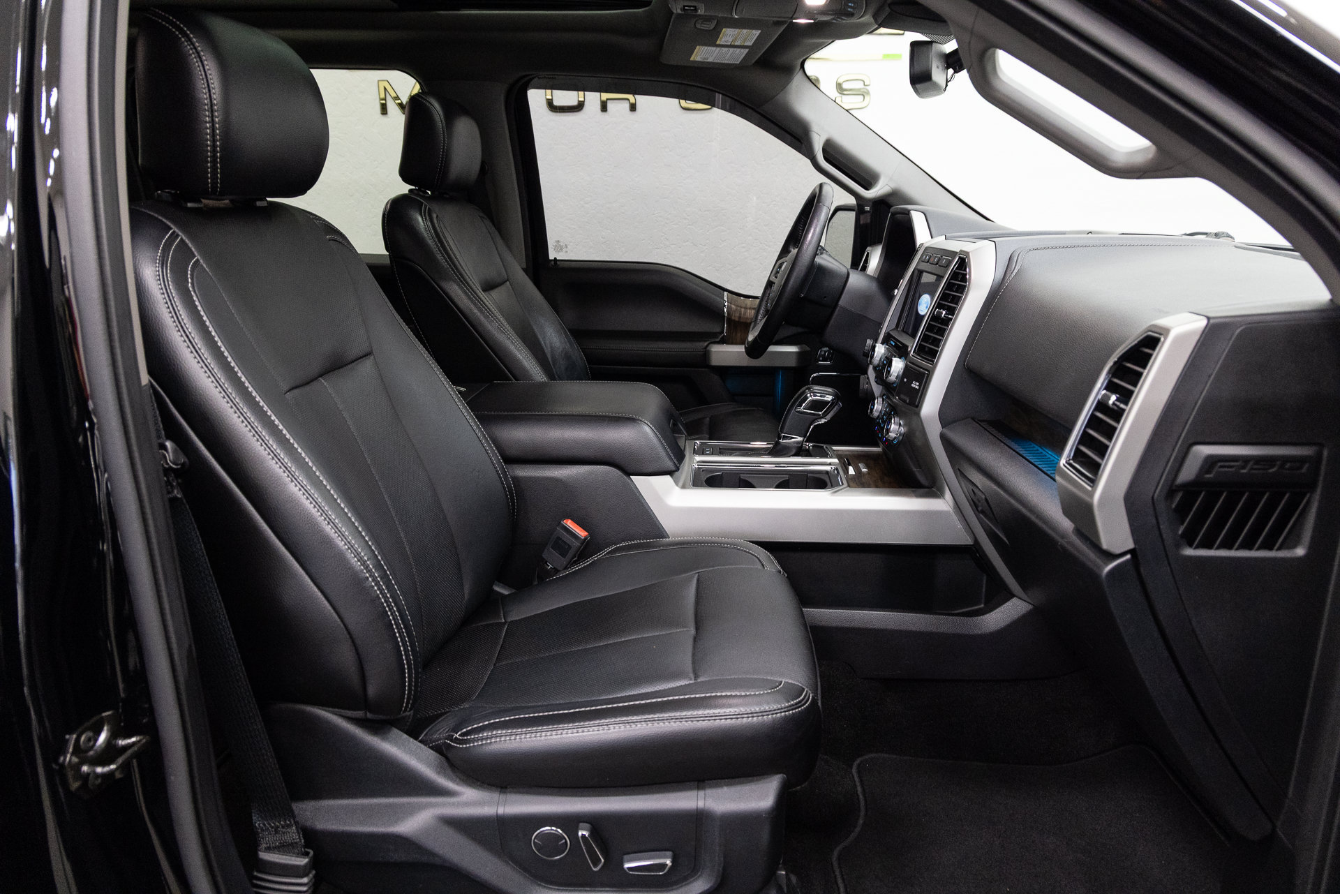 Used 2018 Ford F150 4x4 SuperCrew image 14