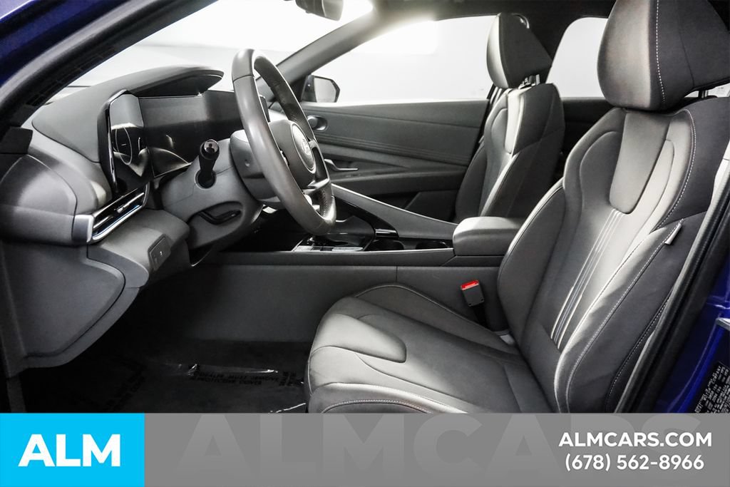 Used 2025 Hyundai Elantra SEL FWD image 16