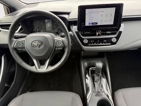 Certified 2025 Toyota Corolla SE FWD image 10