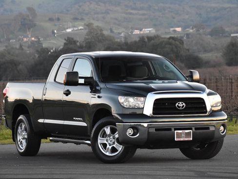 Used 2008 Toyota Tundra SR5 image 2