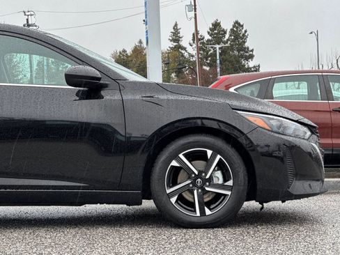 Used 2024 Nissan Sentra SV image 17