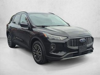 Used 2024 Ford Escape SE video 3