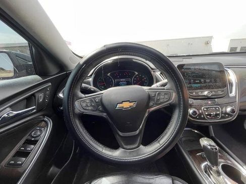 Used 2017 Chevrolet Malibu Premier w/ Premier Sun and Wheel Package FWD image 33