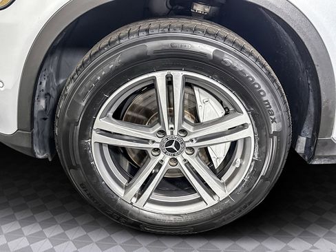 Used 2022 Mercedes-Benz GLC 300 w/ Premium Package Lite image 38