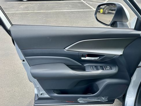 New 2026 Toyota Grand Highlander XLE image 12