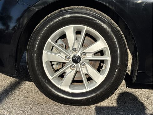 Used 2016 Kia Optima LX FWD image 10