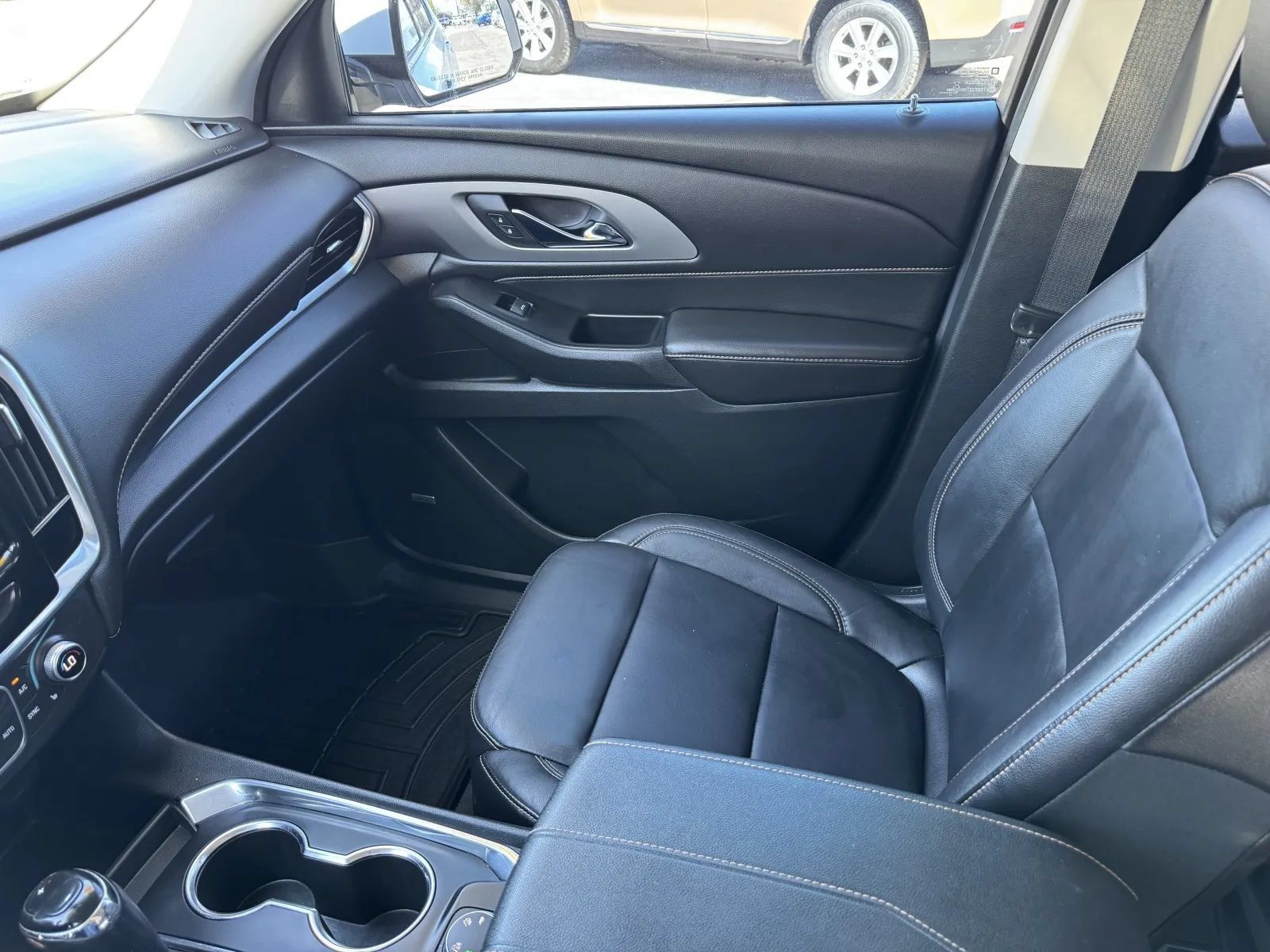 Used 2019 Chevrolet Traverse RS w/ LPO, 'HIT The Road' Package AWD/4WD image 33