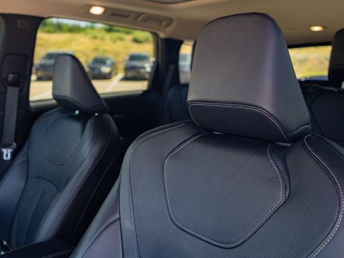 Certified 2025 INFINITI QX60 Pure FWD image 10