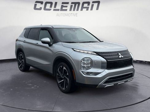 Used 2024 Mitsubishi Outlander SE image 7