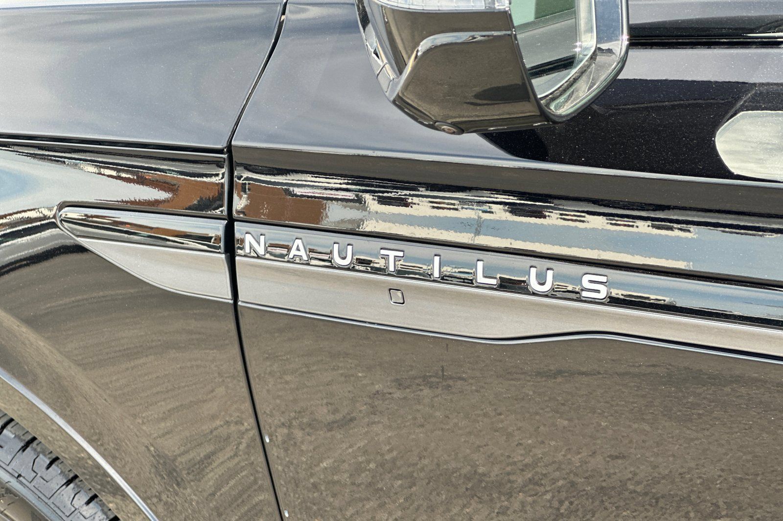New 2026 Lincoln Nautilus Black Label w/ Jet Appearance Package AWD/4WD image 26