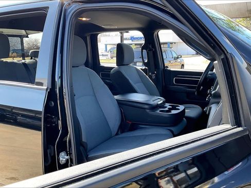 Used 2024 RAM 2500 Big Horn w/ Bed Utility Group image 8