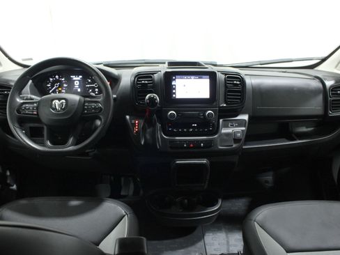 Used 2025 RAM ProMaster 2500 w/ Convenience Group FWD image 2