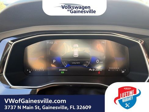 Used 2024 Volkswagen Jetta SE image 19