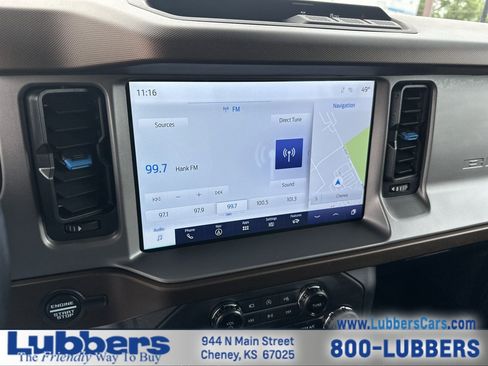 Used 2023 Ford Bronco Outer Banks AWD/4WD image 16