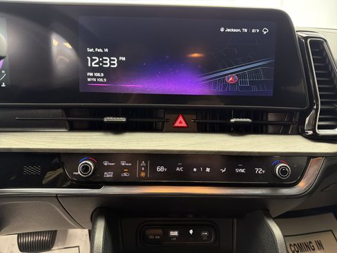 Used 2025 Kia Sportage X-Line image 10