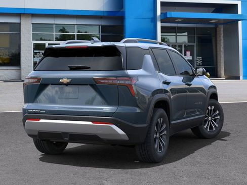 New 2025 Chevrolet Equinox LT w/ Convenience Package II image 4