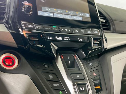 Used 2023 Honda Odyssey EX image 15