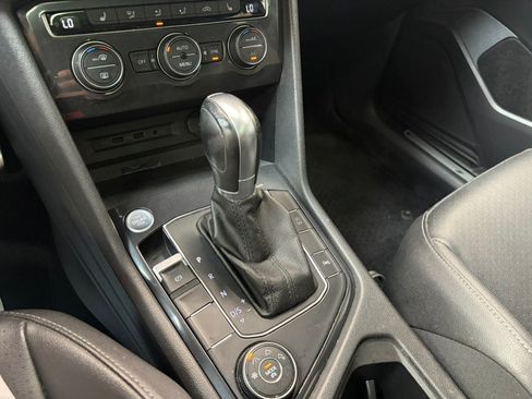 Used 2019 Volkswagen Tiguan SEL Premium R-Line AWD/4WD image 22