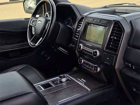 Used 2018 Ford Expedition Limited w/ Equipment Group 301A image 37