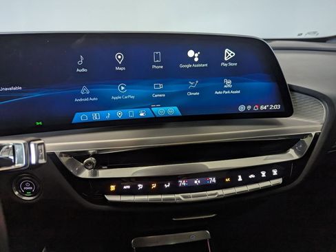 Used 2024 Cadillac Lyriq Sport image 10