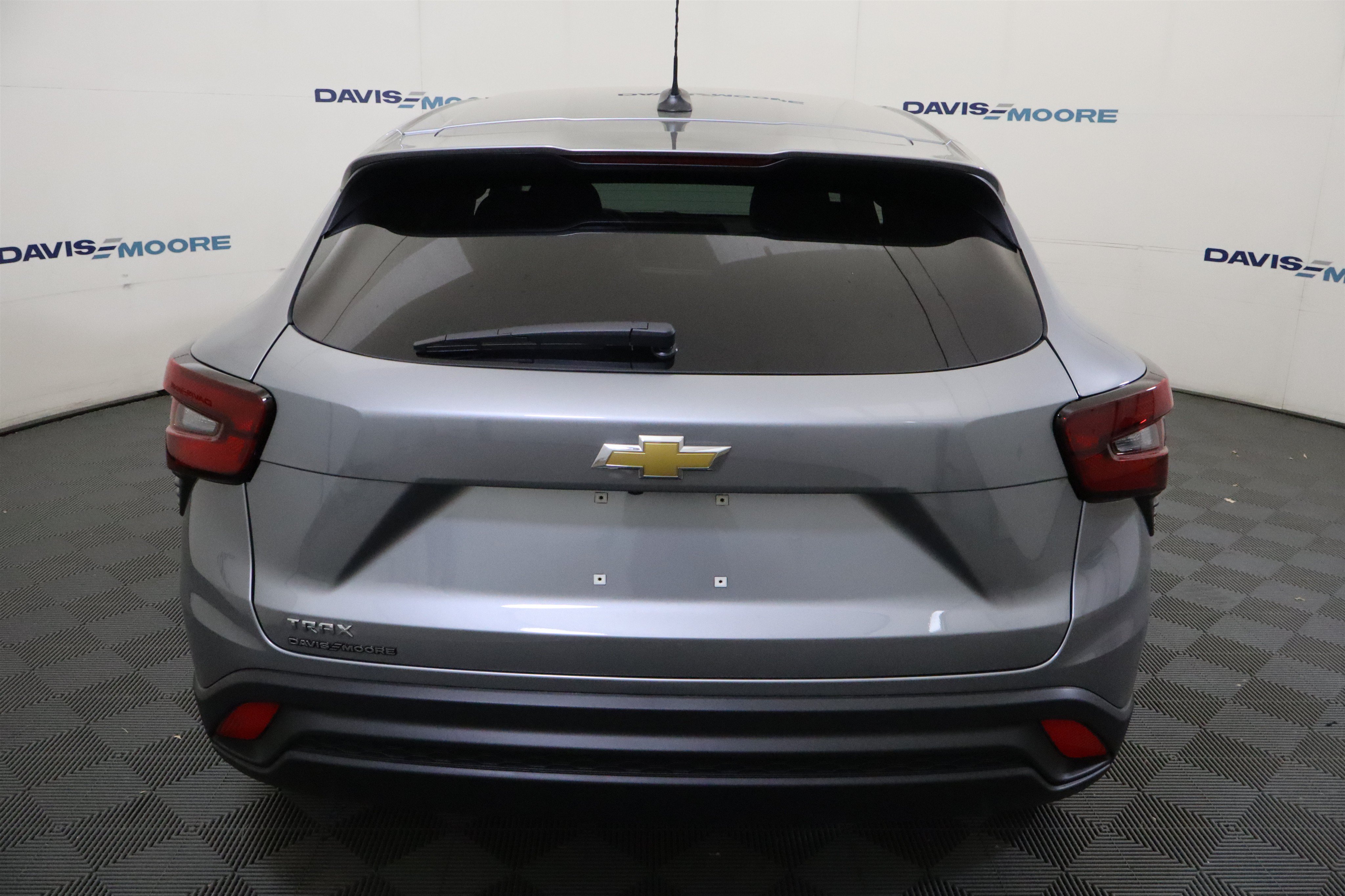 New 2026 Chevrolet Trax LS w/ LS Convenience Package FWD image 8