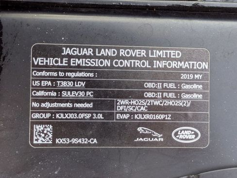Used 2019 Jaguar XJ R-Sport image 25