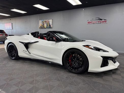 Used 2024 Chevrolet Corvette Z06 image 2