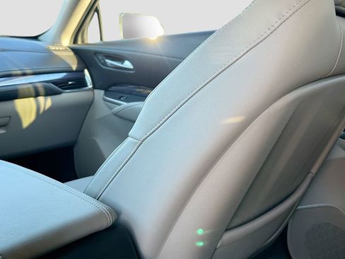 Used 2023 Cadillac XT4 Luxury w/ Cold Weather Package image 23