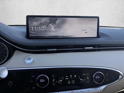 Used 2025 Genesis GV70 3.5T Sport w/ Sport Advanced Package image 11