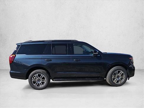 New 2025 Ford Expedition Active image 6