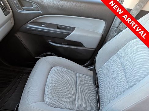 Used 2016 GMC Canyon 2WD Crew Cab w/ Convenience Package image 19