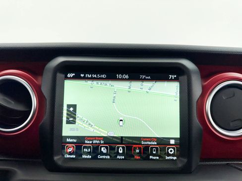 Used 2023 Jeep Gladiator Rubicon AWD/4WD image 21