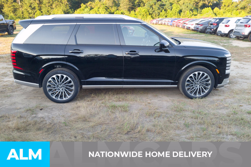 Used 2026 Hyundai Palisade Calligraphy FWD image 4