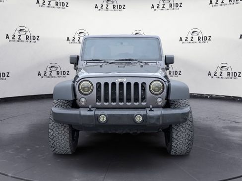 Used 2018 Jeep Wrangler Unlimited Sport S AWD/4WD image 2