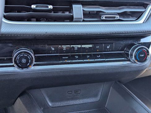 Used 2026 Chevrolet Equinox LT image 29