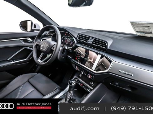 New 2025 Audi Q3 2.0T Premium image 5