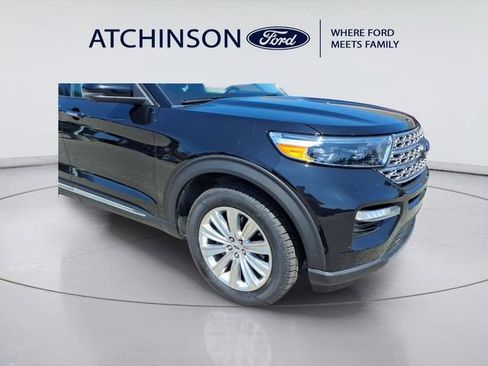 Certified 2023 Ford Explorer Limited w/ Limited Technology Package AWD/4WD image 4