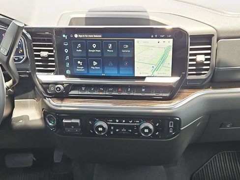 Used 2025 Chevrolet Silverado 2500 LT w/ Safety Package AWD/4WD image 17