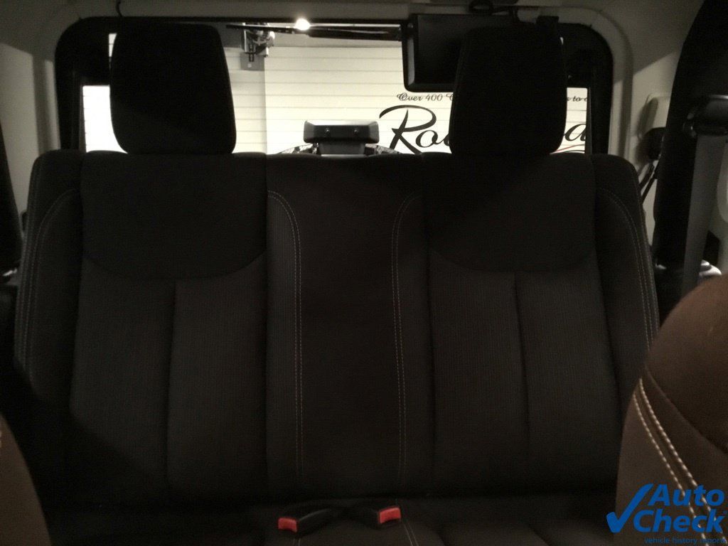 Used 2014 Jeep Wrangler Sahara w/ Dual Top Group AWD/4WD image 30