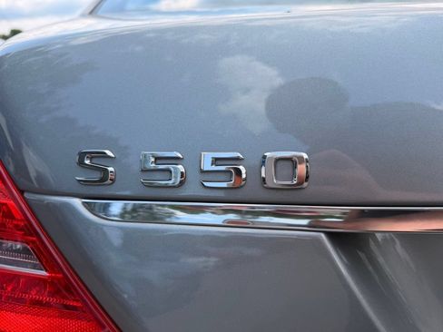 Used 2010 Mercedes-Benz S 550 4MATIC image 7