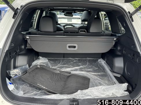 Used 2025 Subaru Forester Limited AWD/4WD image 36