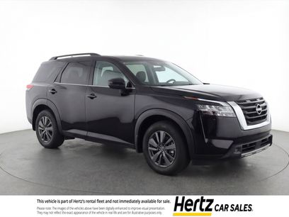 Used 2024 Nissan Pathfinder SV