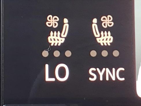 Certified 2024 Volkswagen Atlas Cross Sport SEL Premium R-Line image 22