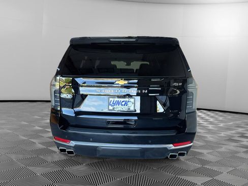 Used 2025 Chevrolet Suburban High Country AWD/4WD image 4