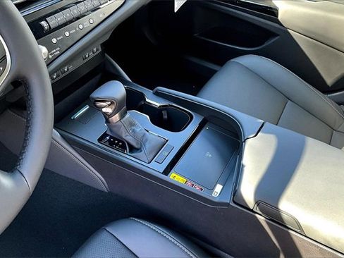 New 2025 Lexus ES 350 w/ Premium Package image 8