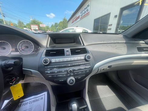 Used 2010 Honda Accord EX image 14